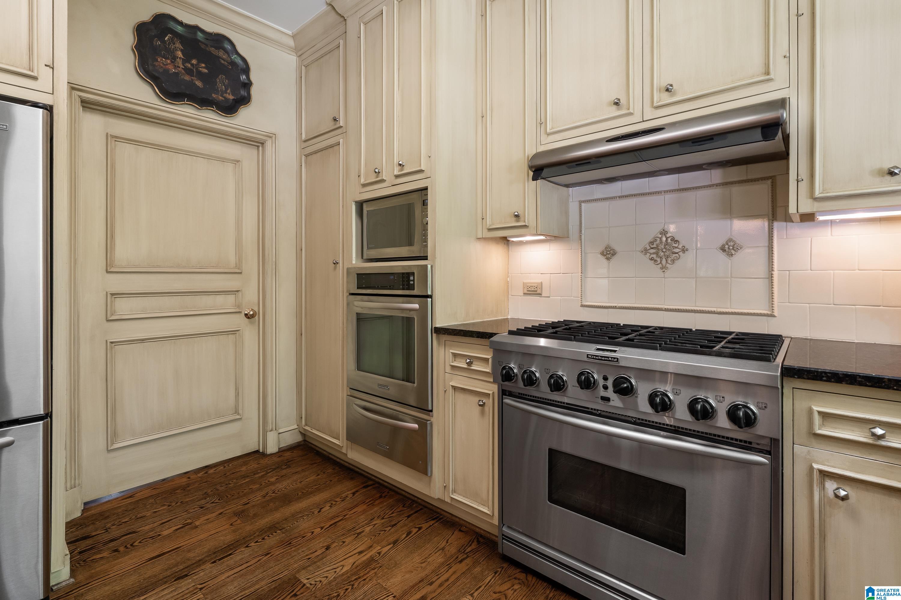 3238 Country Club Road Birmingham, AL 35213 - Photo 18 of 56