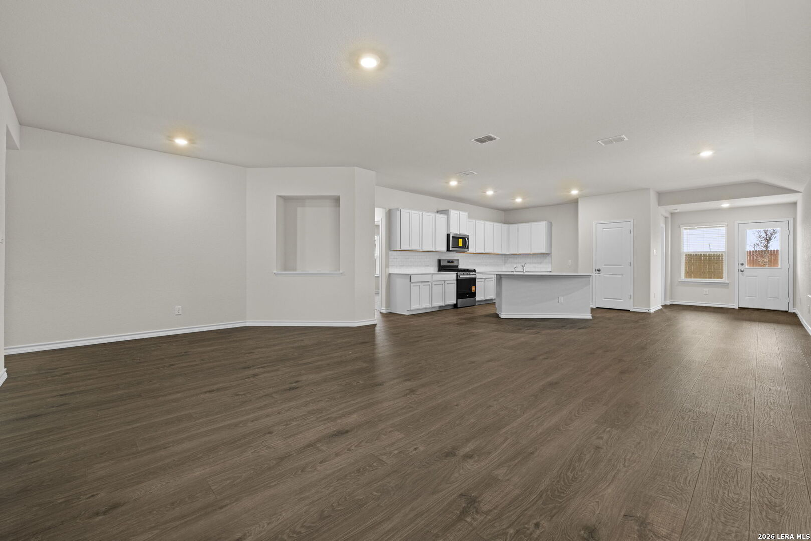 5019 Rancagua Converse, TX 78109 - Photo 8 of 25