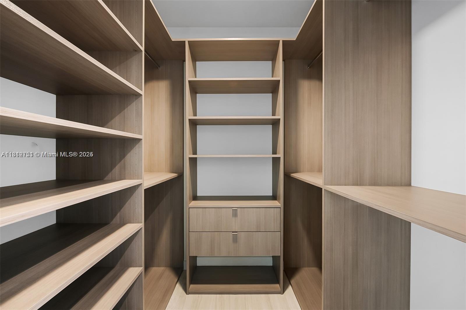 851 Northeast 1st Avenue, Unit PH4912 Miami, FL 33132 - Photo 26 of 50