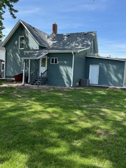 209 East Farnham Street Sheffield, IL 61361 - Photo 2 of 17