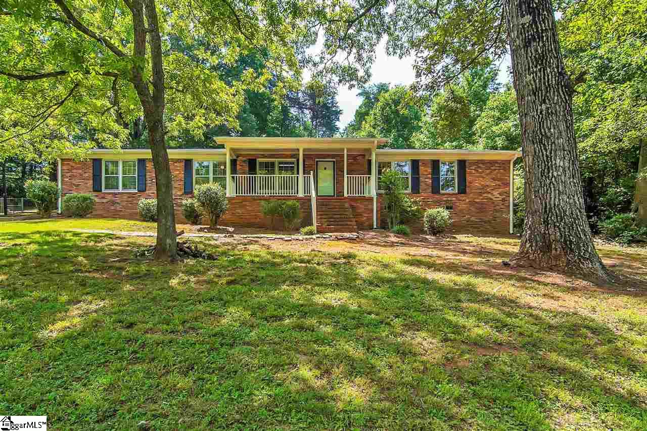 1095 Farrs Bridge Road Greenville, SC 29611 - Photo 1 of 36 Gallery Image 1