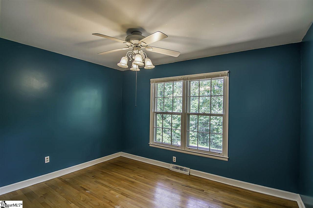 1095 Farrs Bridge Road Greenville, SC 29611 - Photo 28 of 36 Gallery Image 28