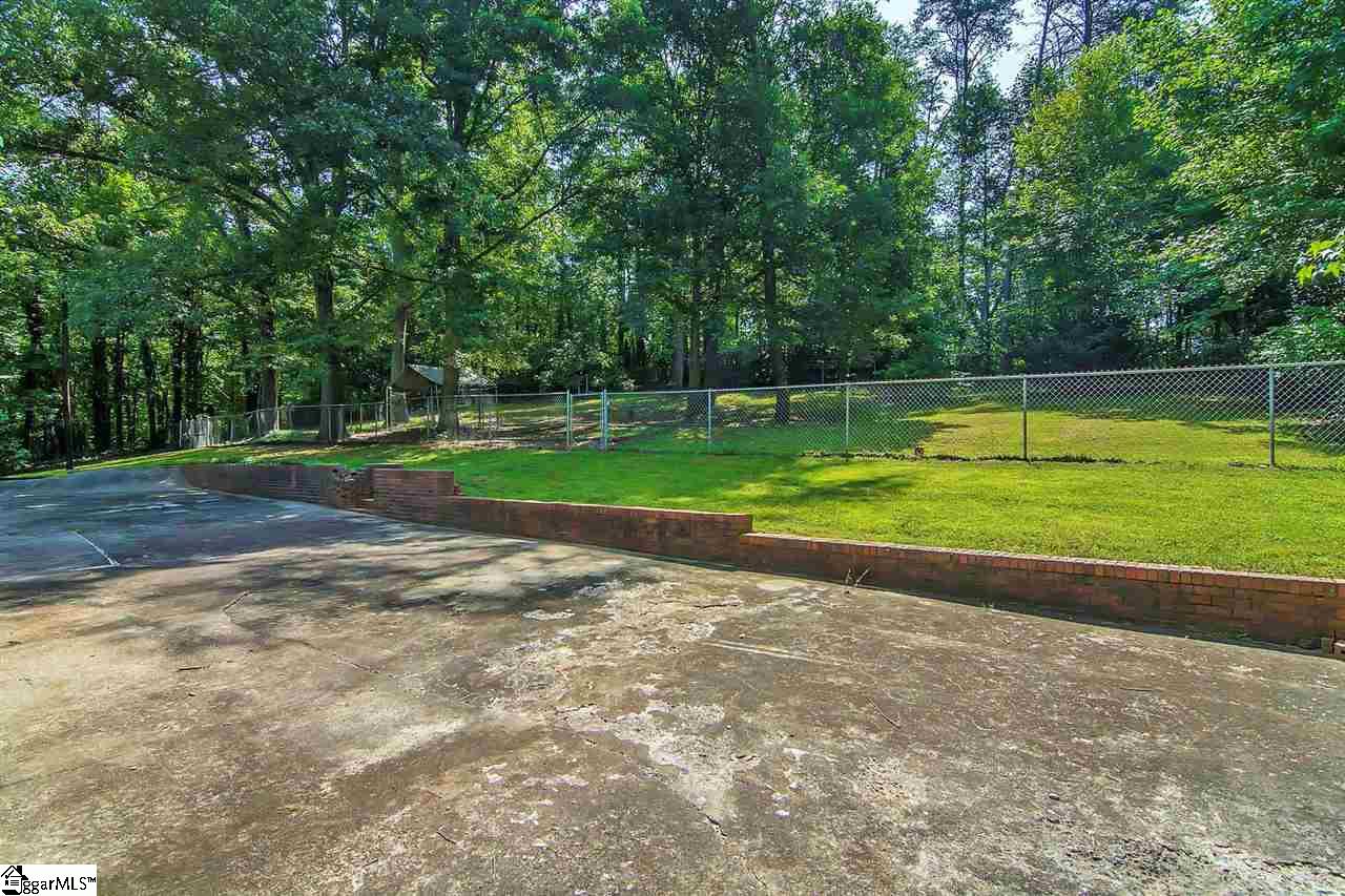 1095 Farrs Bridge Road Greenville, SC 29611 - Photo 29 of 36 Gallery Image 29