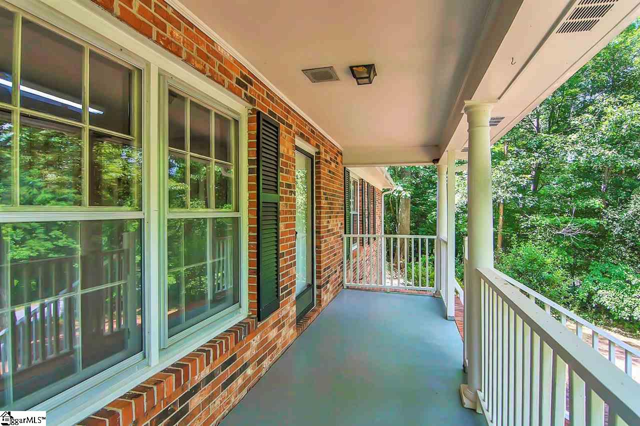 1095 Farrs Bridge Road Greenville, SC 29611 - Photo 5 of 36 Gallery Image 5