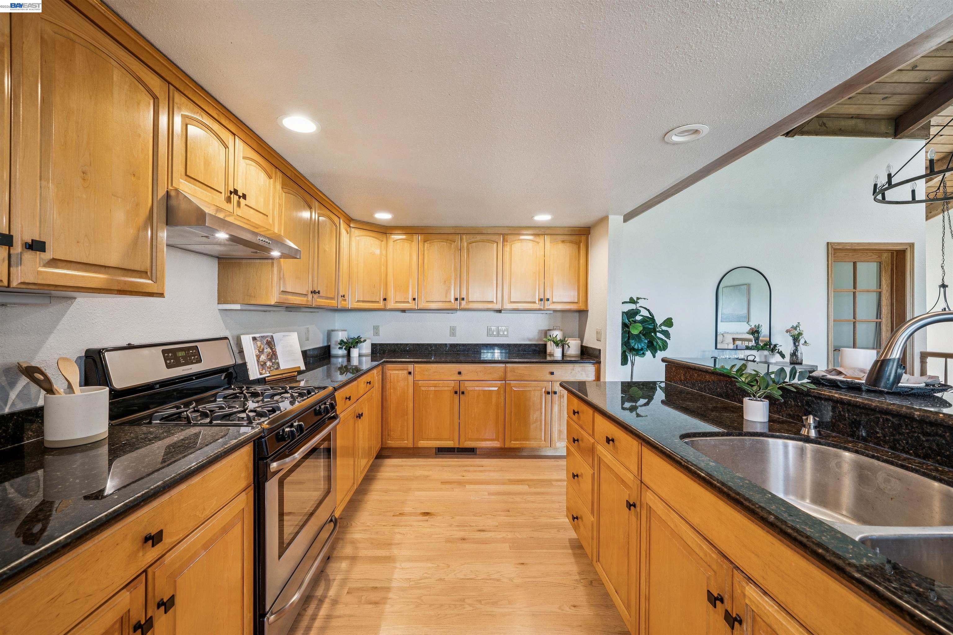 471 Ridgeview Drive Pleasant Hill, CA 94523 - Photo 16 of 41