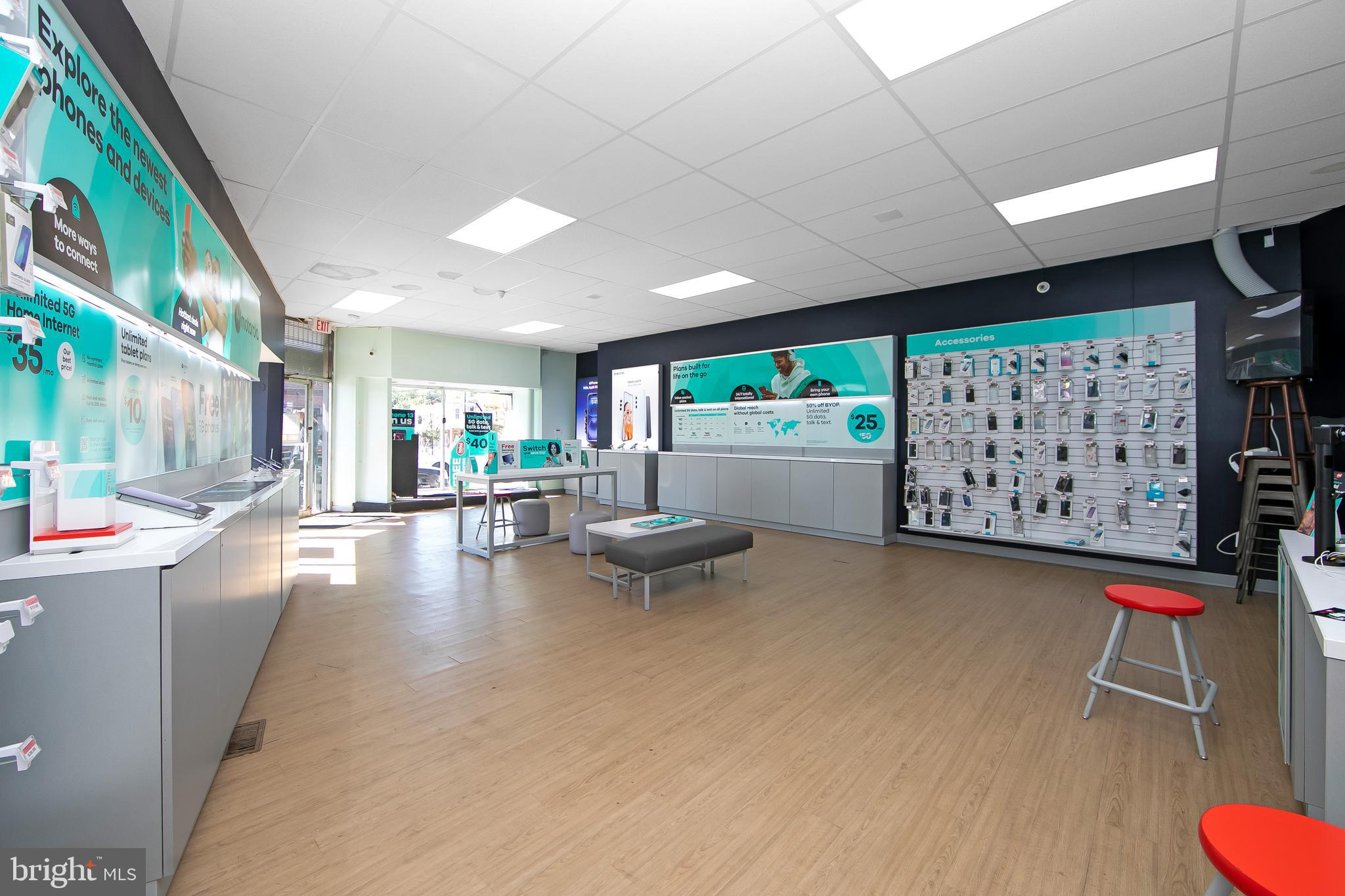 1574 Mt Ephraim Avenue Camden, NJ 08104 - Photo 8 of 54 a living room with furniture and a large window