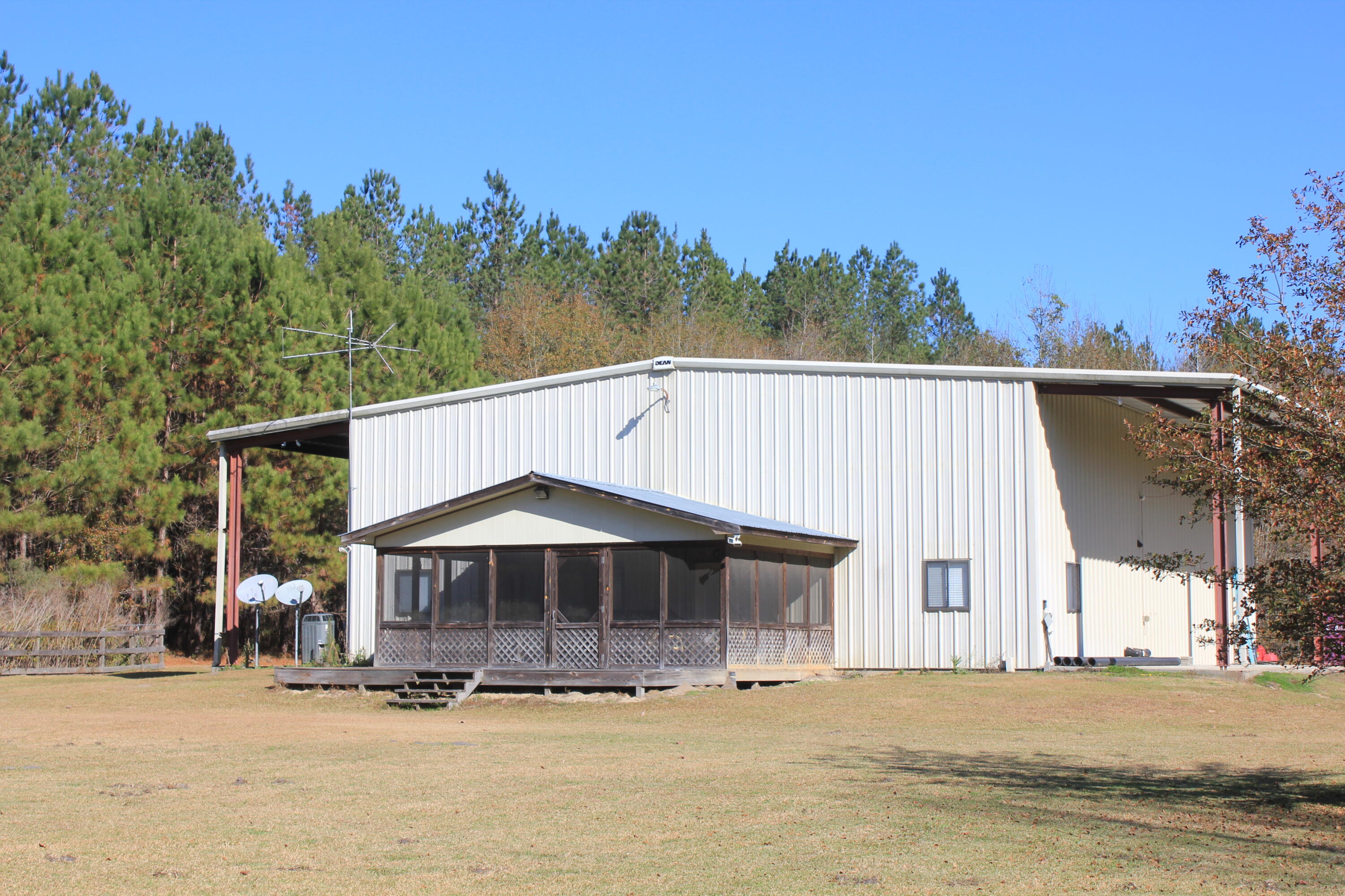 912 Sugar Hill Road St. George, SC 29477 - Photo 3 of 25 IMG_1512