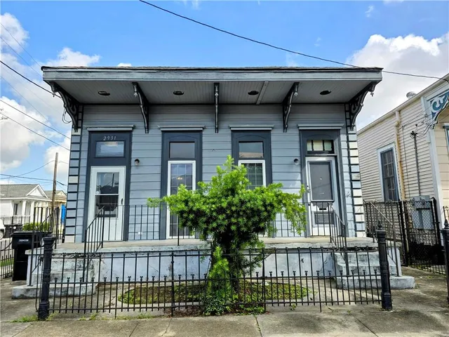 $1,550 | 2931 Baronne Street, New Orleans, LA 70115
