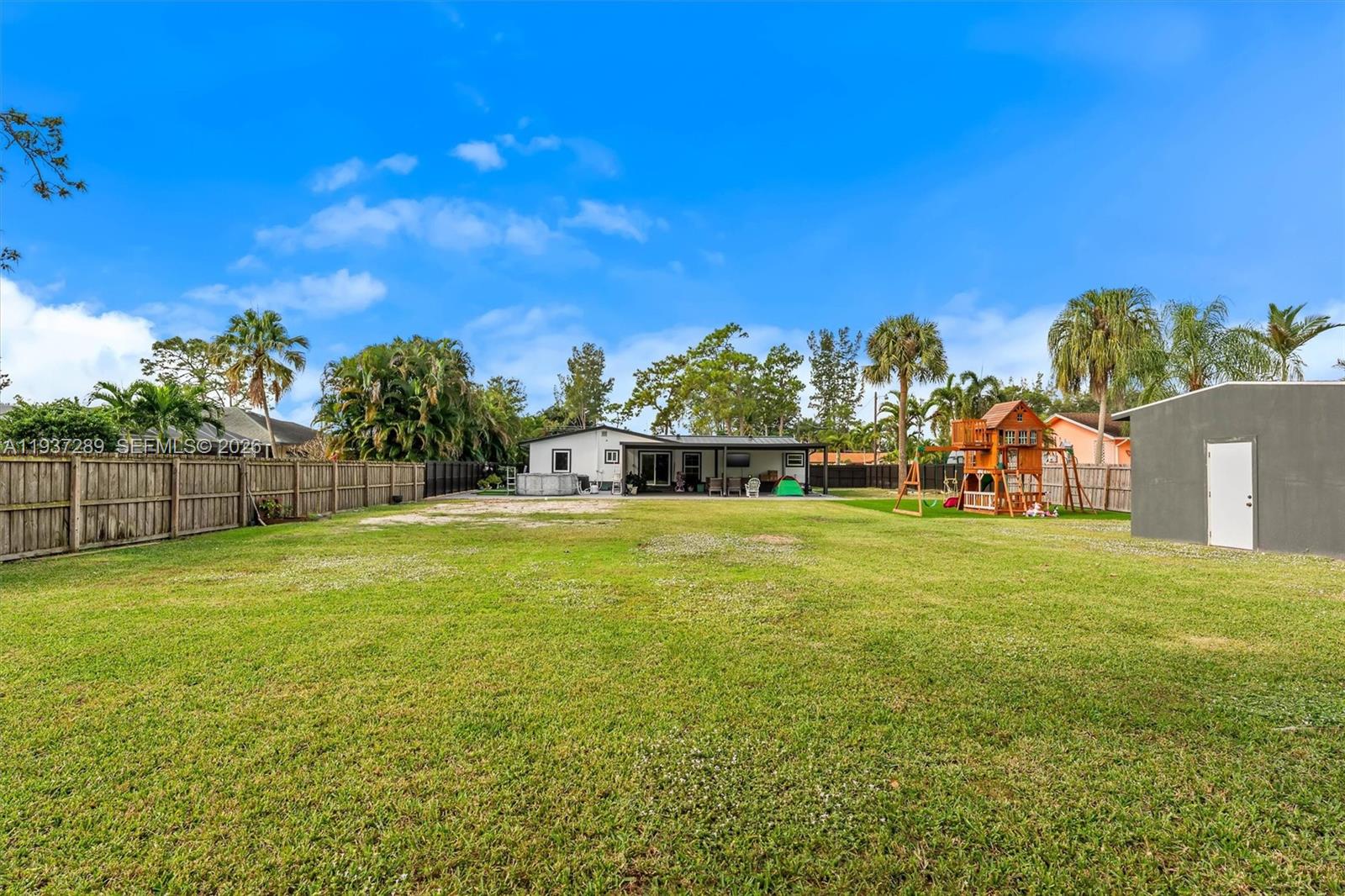 45 Akron Road Lake Worth, FL 33467 - Photo 35 of 44 Gallery Image 35