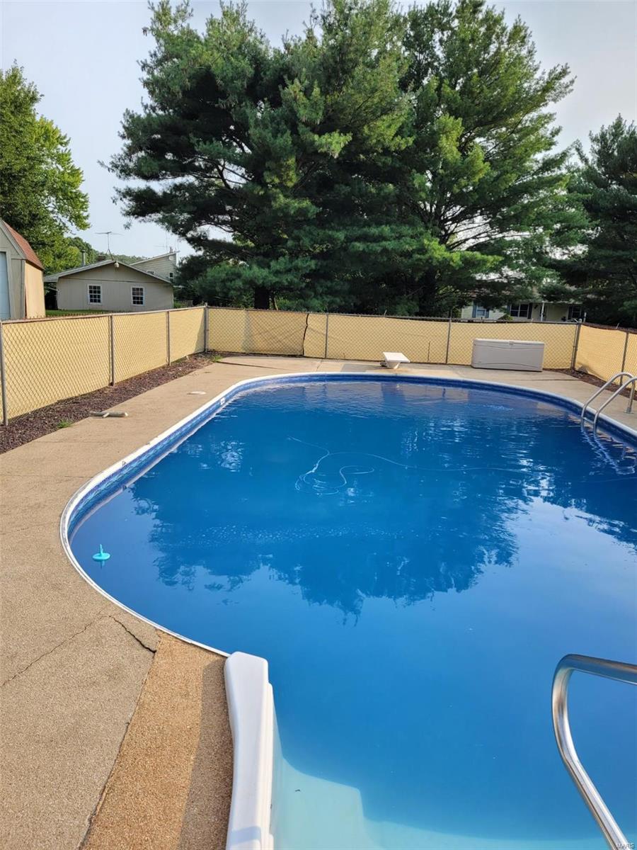 16461 Pine Hurst Brighton, IL 62012 - Photo 3 of 31