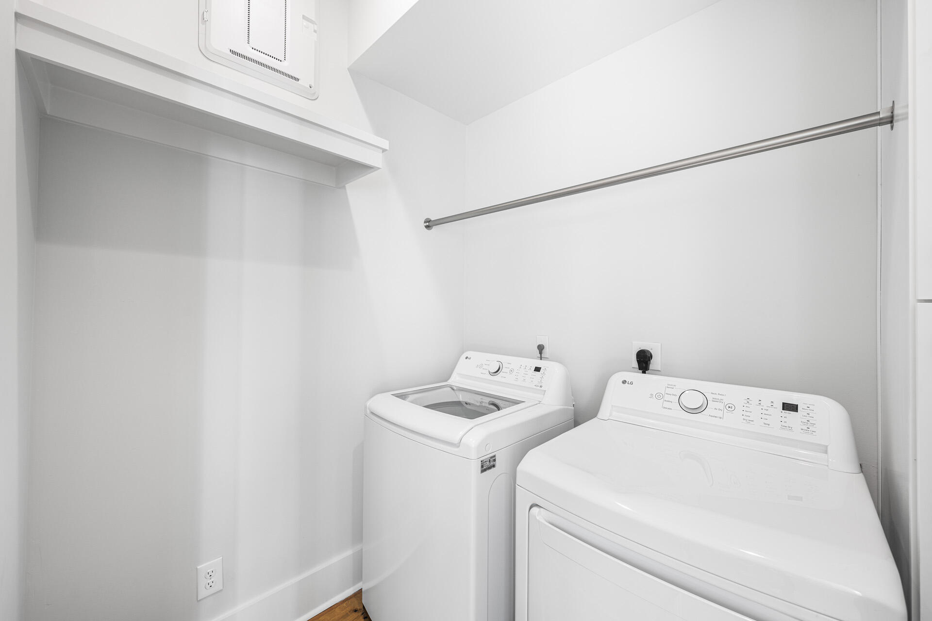 520 South County Highway 393, Unit 39B Santa Rosa Beach, FL 32459 - Photo 35 of 45 a utility room with dryer and washer