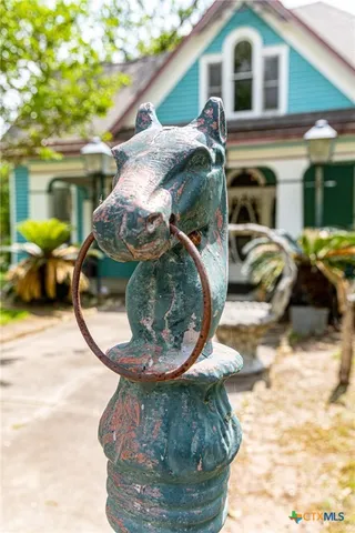 a view of a living room