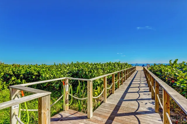 $3,300 | 3000 North Ocean Drive, Unit 17B, Singer Island, FL 33404