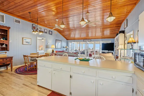 $999,000 | 1659 Alligator Drive, Alligator Point, FL 32346