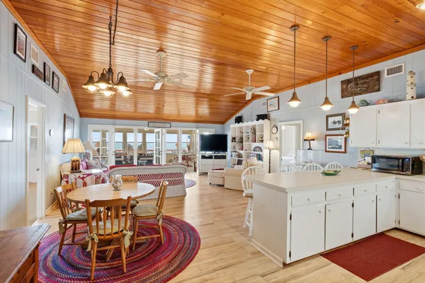 $999,000 | 1659 Alligator Drive, Alligator Point, FL 32346