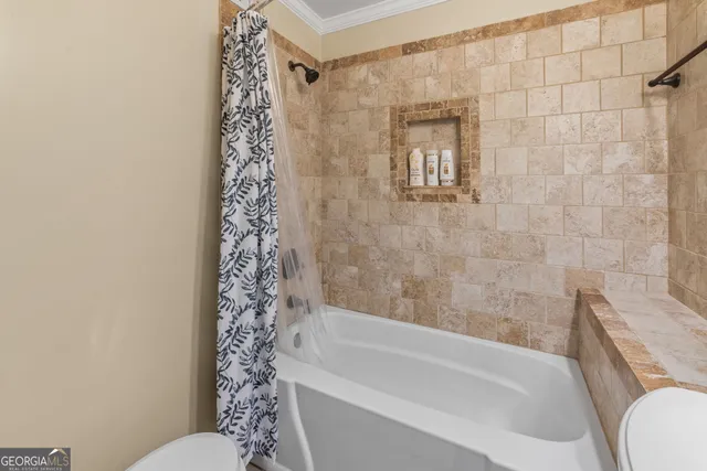 $2,400 | 5461 Francis Drive Southwest, Lilburn, GA 30047