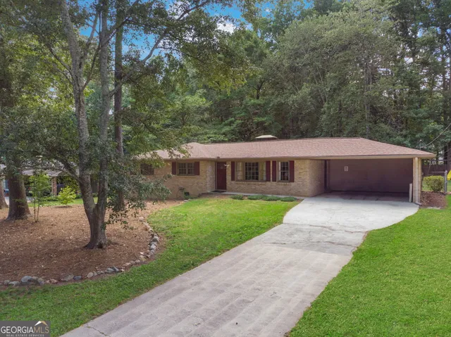 $2,400 | 5461 Francis Drive Southwest, Lilburn, GA 30047