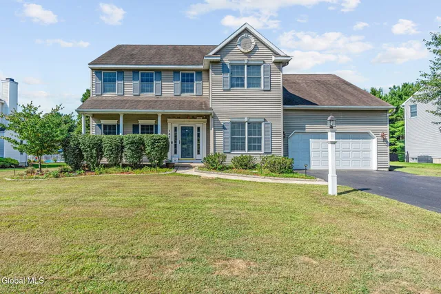 $620,000 | 157 Kennewyck Circle, Slingerlands, NY 12159