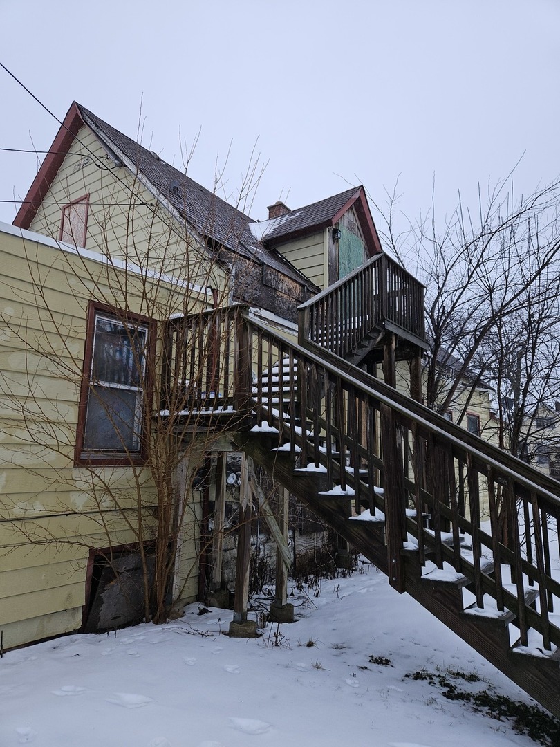 3428 Chicago Road Steger, IL 60475 - Photo 3 of 7 a view of a house with wooden deck