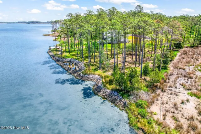$375,000 | 241 Oyster Point Road, Oriental, NC 28571