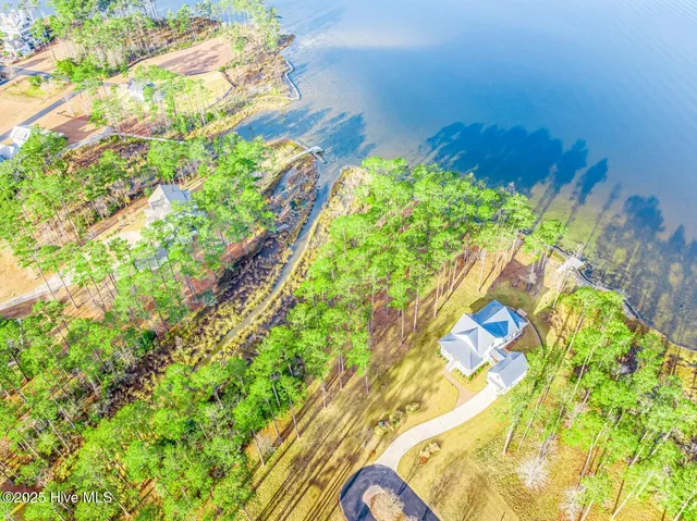 $375,000 | 241 Oyster Point Road, Oriental, NC 28571