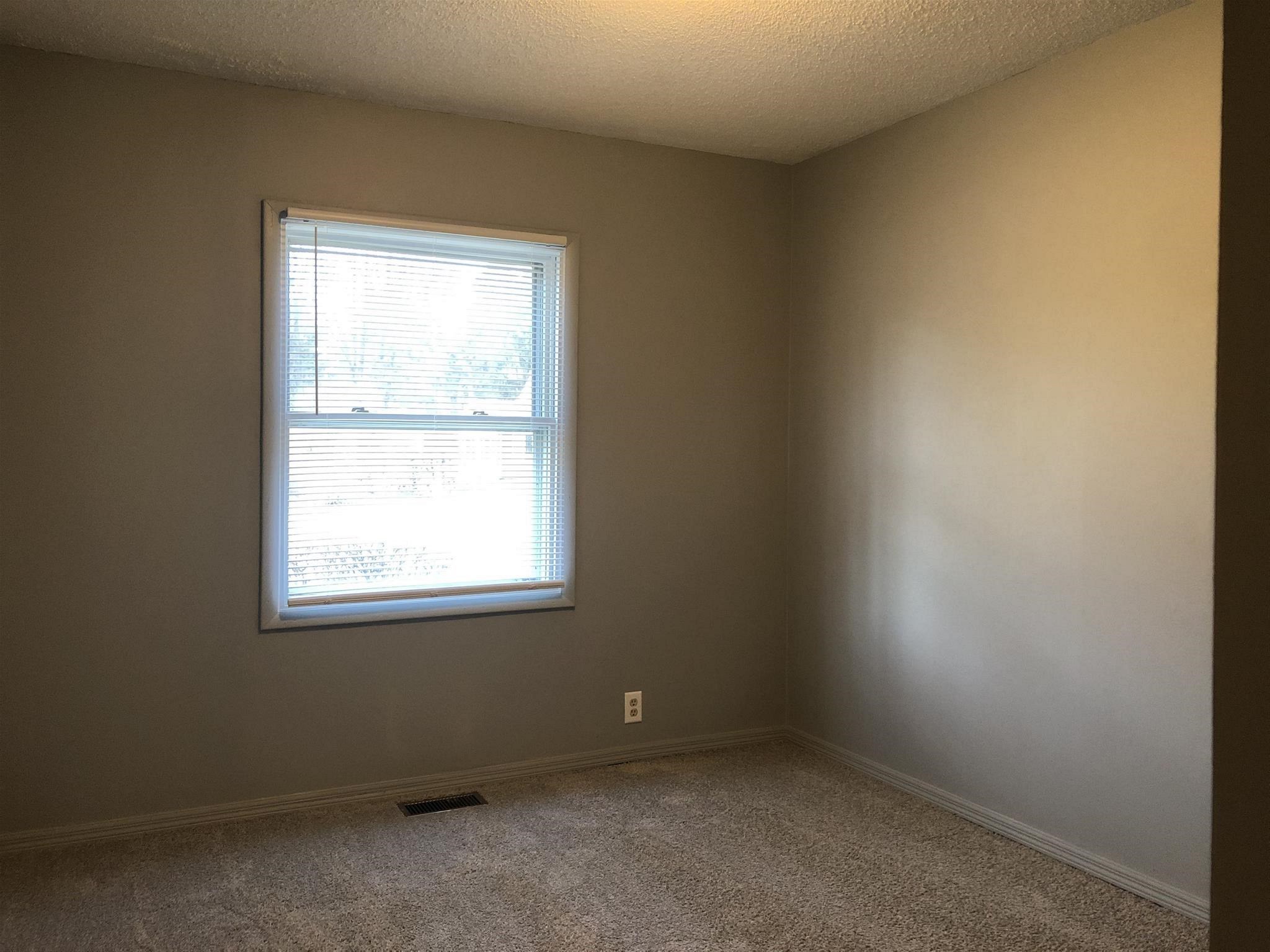 3604 Lilac Road South Bend, IN 46628 - Photo 22 of 32