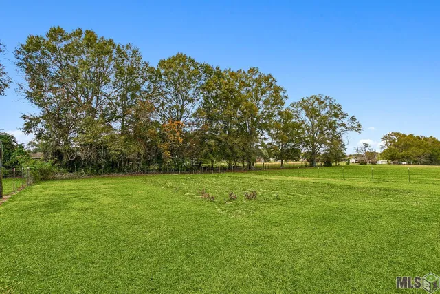 $299,900 | 21329 Highway 40, Loranger, LA 70446