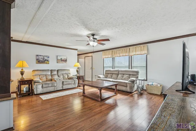 $299,900 | 21329 Highway 40, Loranger, LA 70446