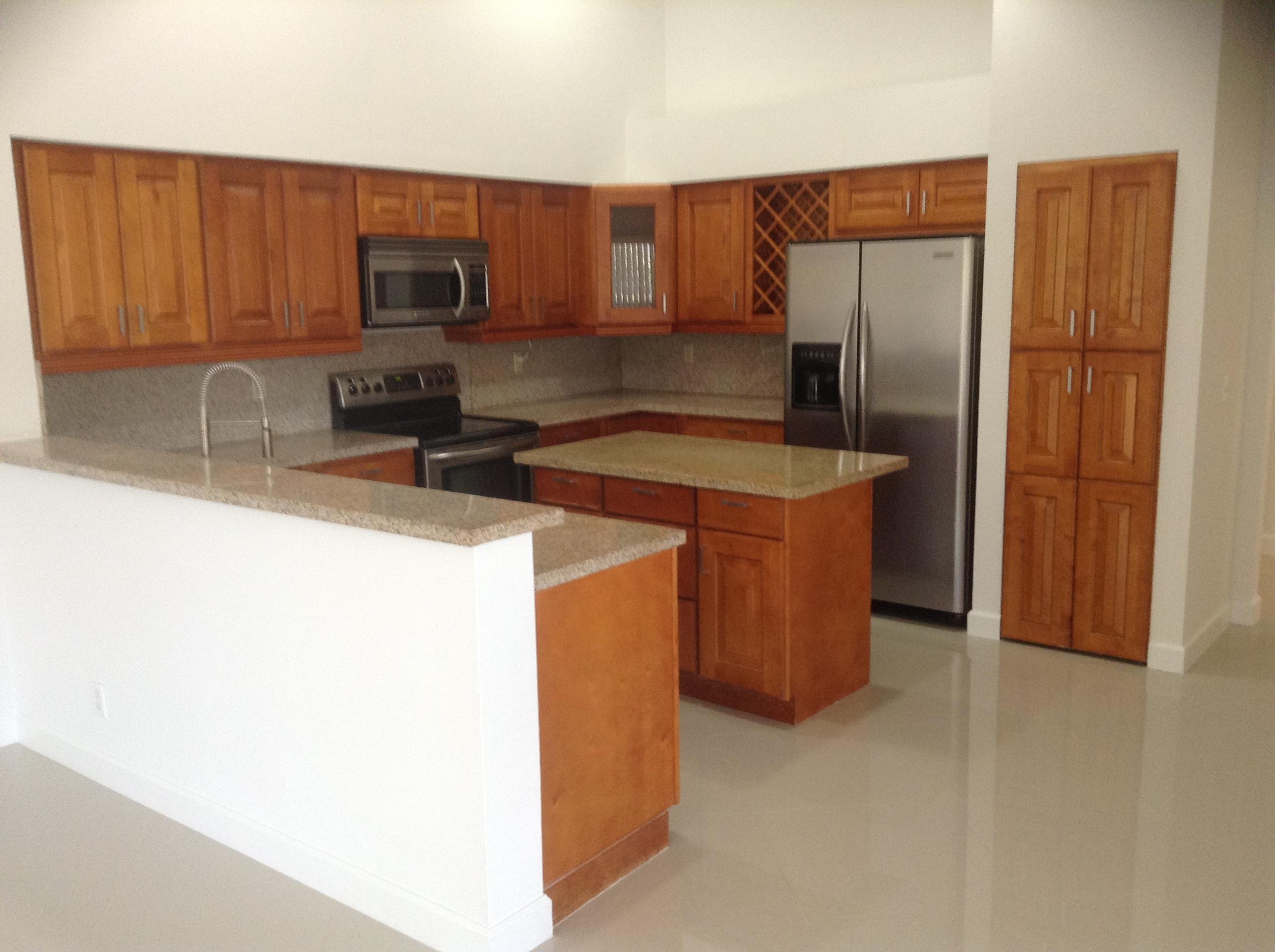 10600 Avenida Santa Ana Boca Raton, FL 33498 - Photo 4 of 27 Kitchen