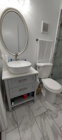 $1,117,500 | 18921 West Oakmont Drive, Hialeah, FL 33015