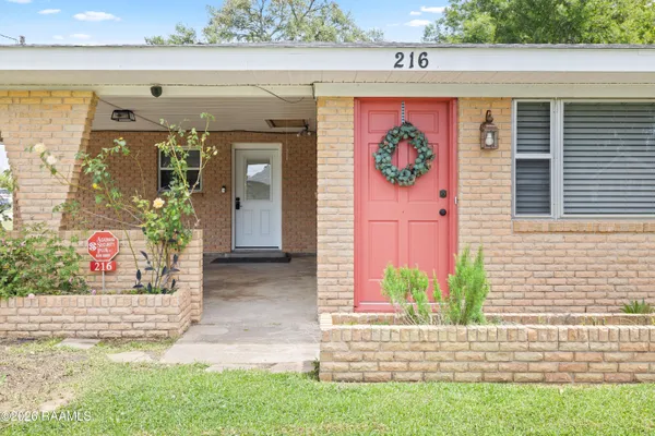 $230,000 | 216 Begnaud Drive, Lafayette, LA 70501