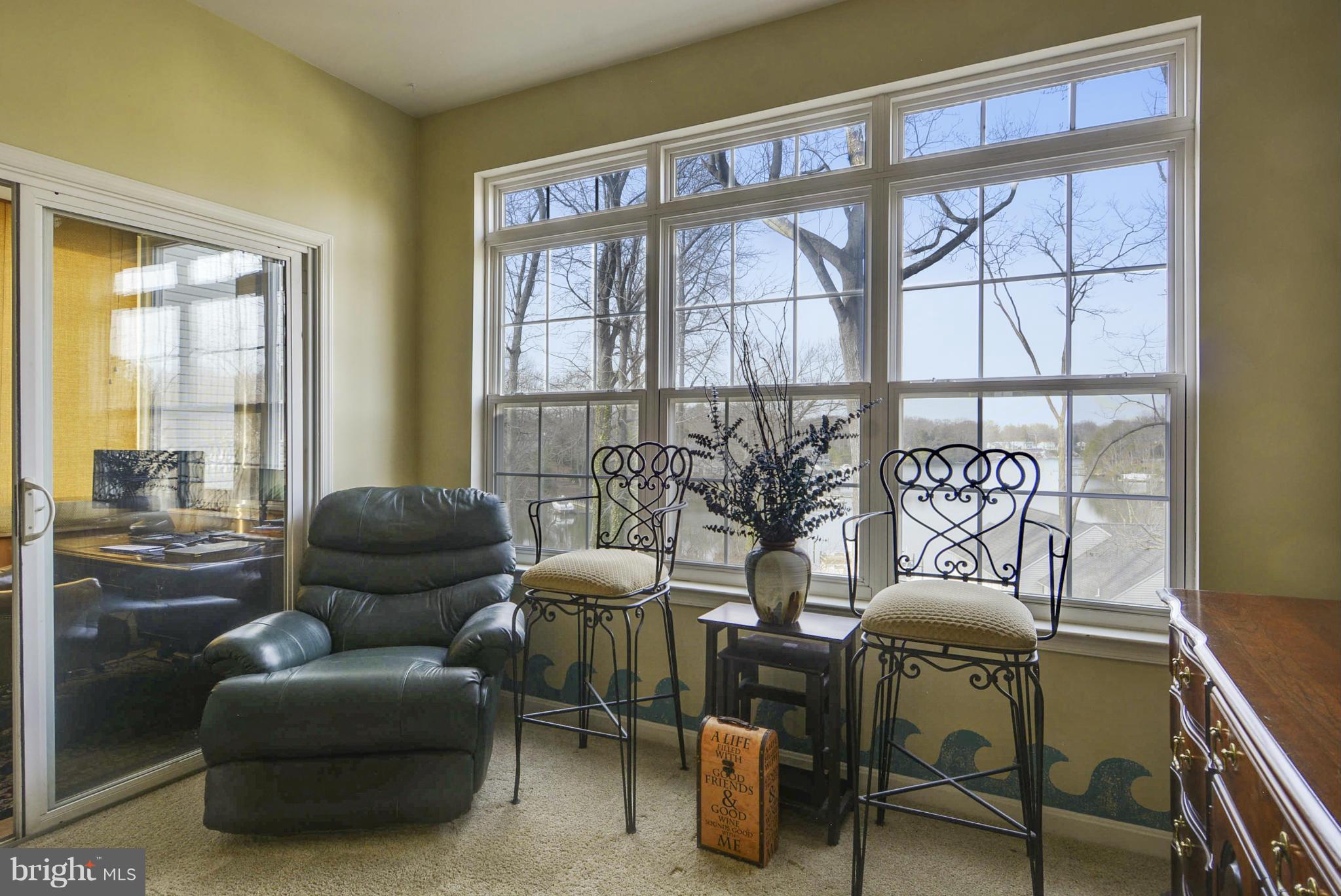 118 Cresston Road Arnold, MD 21012 - Photo 18 of 30 Sitting/Reading Area in master bedroom