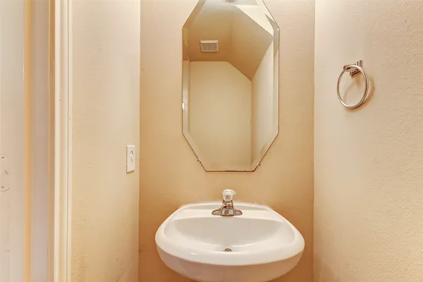 $2,600 | 22119 Cassini Court, Richmond, TX 77407