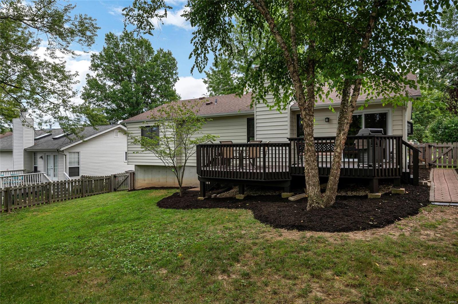 545 Rustic Valley Drive Ballwin, MO 63021 - Photo 33 of 35