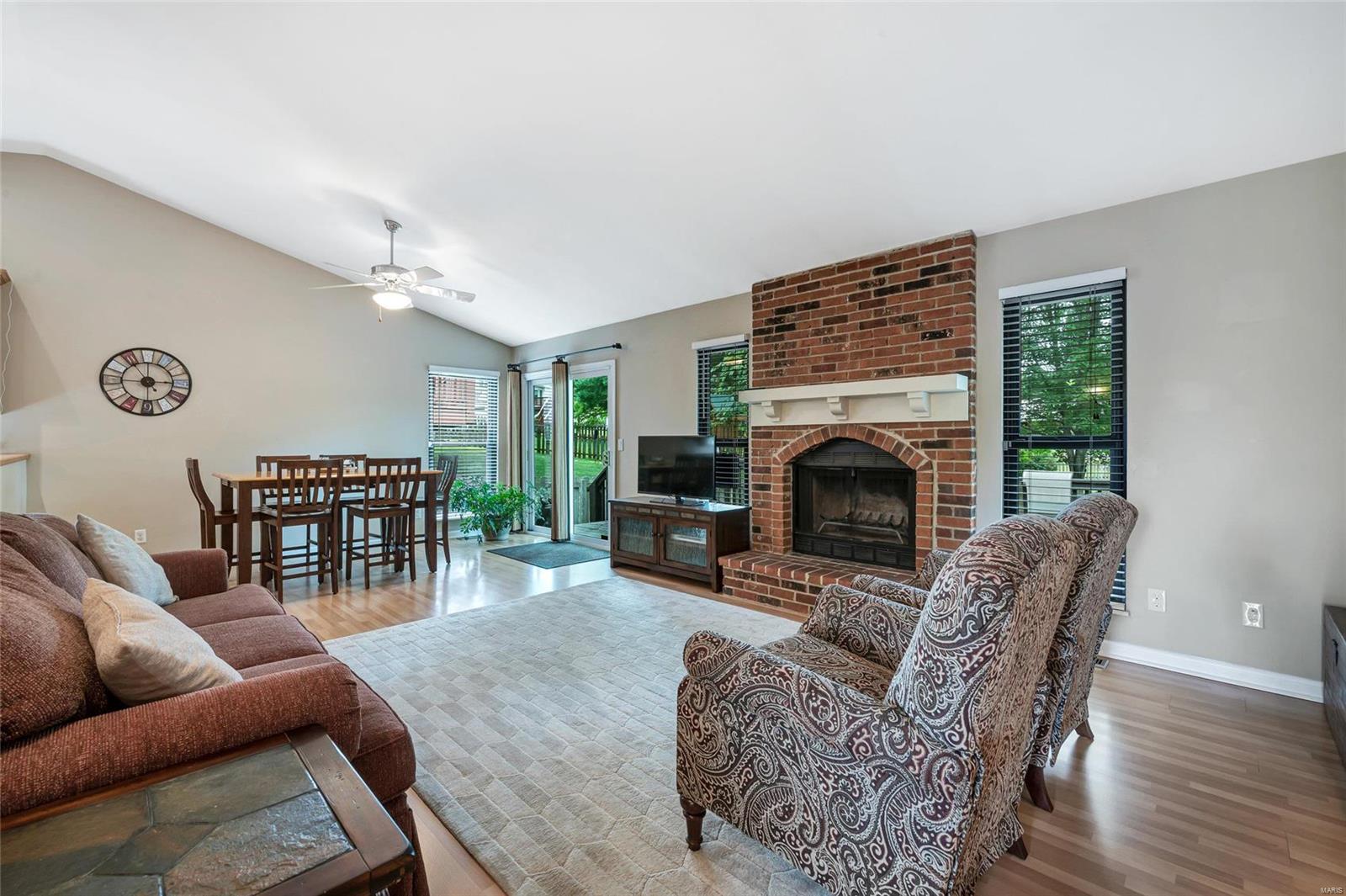 545 Rustic Valley Drive Ballwin, MO 63021 - Photo 6 of 35