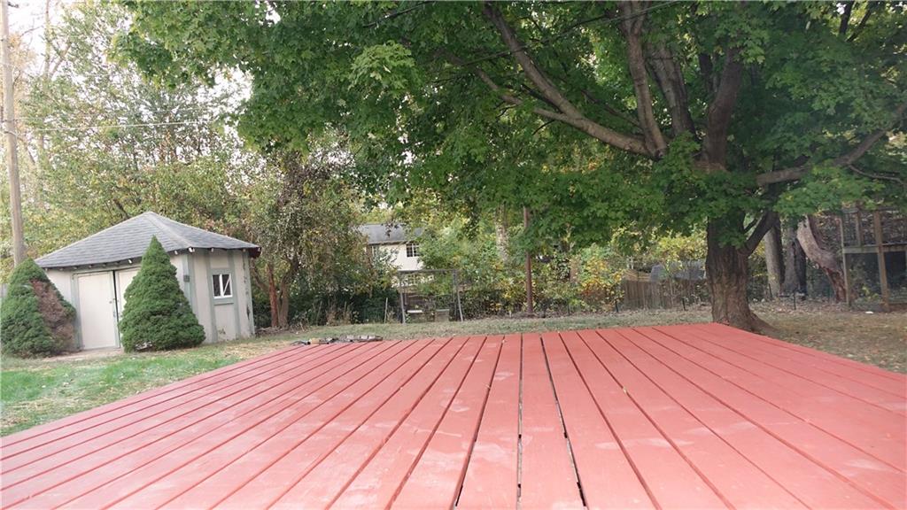 933 Stonegate Road Greenwood, IN 46142 - Photo 32 of 32 Gallery Image 32