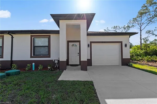 $1,800 | 1940 Laverna Avenue, Lehigh Acres, FL 33972