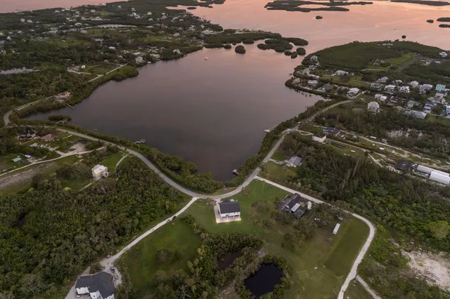 $1,895,000 | 1610 Bayshore Drive, Terra Ceia, FL 34250