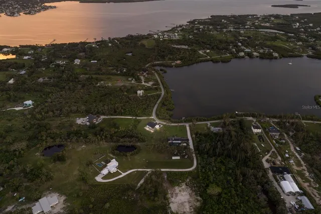 $1,895,000 | 1610 Bayshore Drive, Terra Ceia, FL 34250