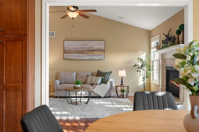 $464,900 | 3251 Mockingbird Lane, Valparaiso, IN 46383