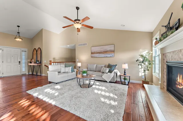 $464,900 | 3251 Mockingbird Lane, Valparaiso, IN 46383