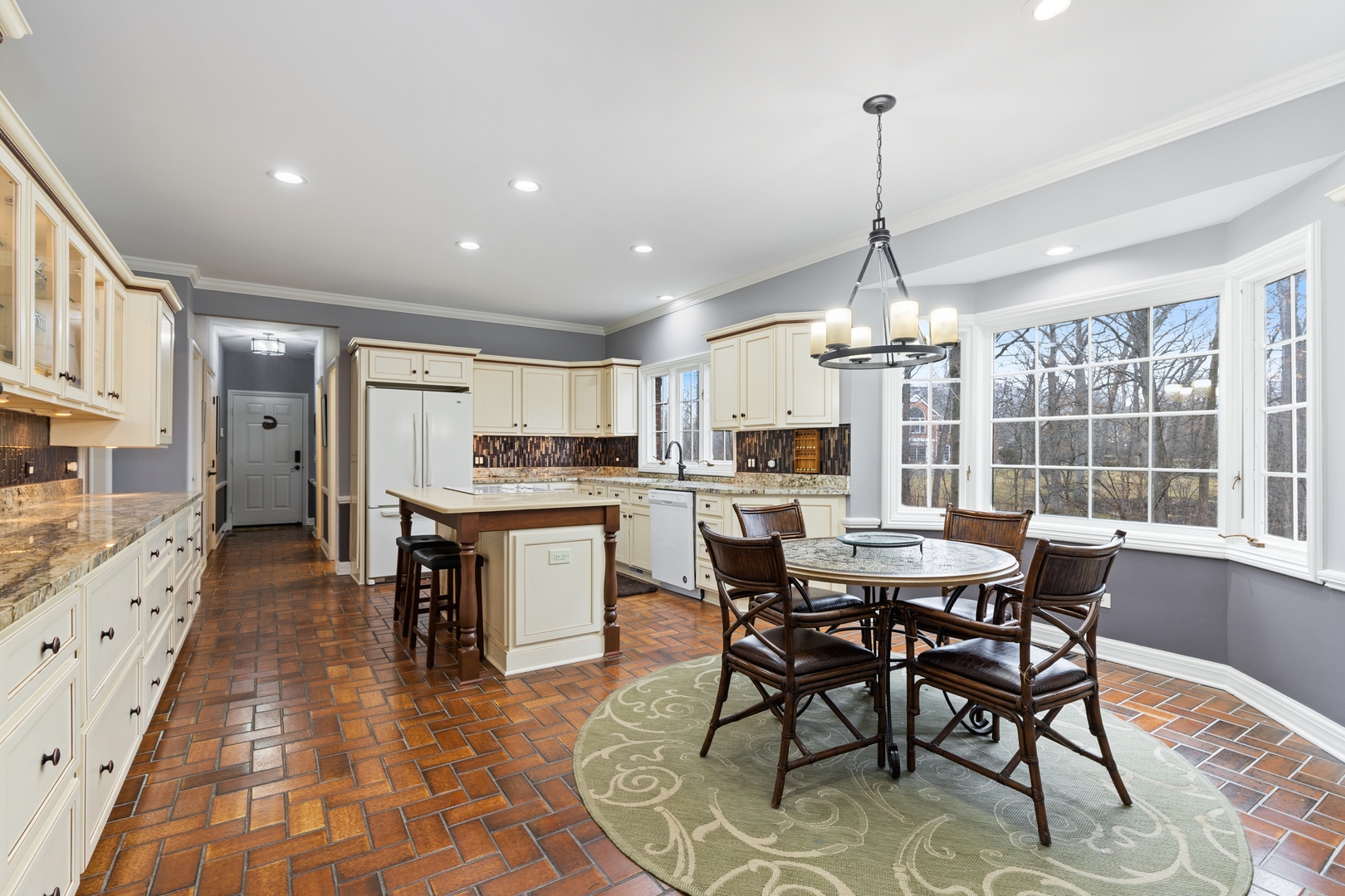 653 Rockefeller Road Lake Forest, IL 60045 - Photo 7 of 36