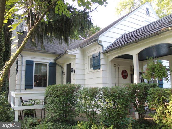 113 Lampeter Road Lancaster, PA 17602 - Photo 2 of 20 Gallery Image 2