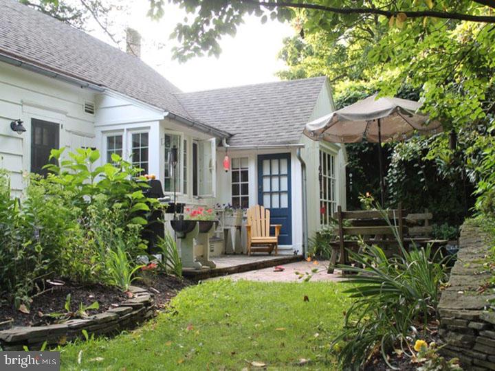 113 Lampeter Road Lancaster, PA 17602 - Photo 7 of 20 Gallery Image 7