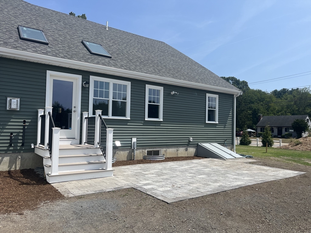 2 A Oak Street, Unit 2A Mansfield, MA 02048 - Photo 4 of 40 Gallery Image 4