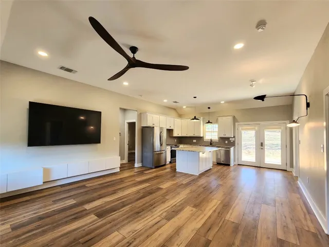 $1,700 | 137 Way Station Trail, Smithville, TX 78957