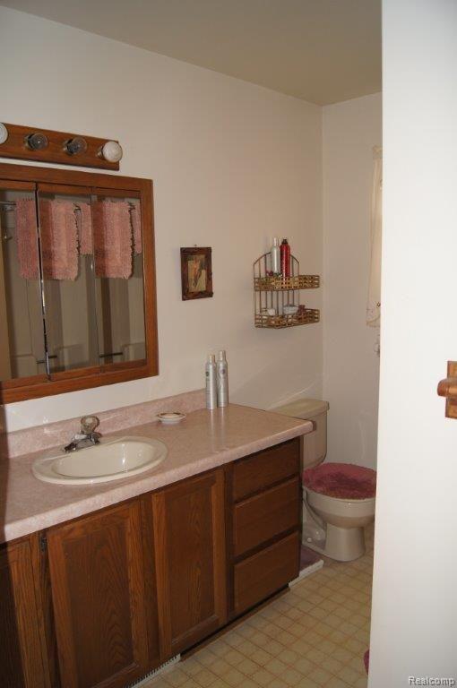 5643 Ewalt Road Imlay City, MI 48444 - Photo 13 of 29 5643 Ewalt Rd 009.jpg