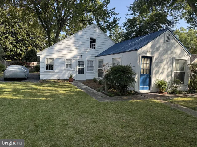 $1,975 | Masons Alley, Easton, MD 21601