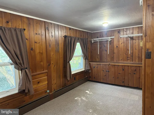 $1,975 | Masons Alley, Easton, MD 21601