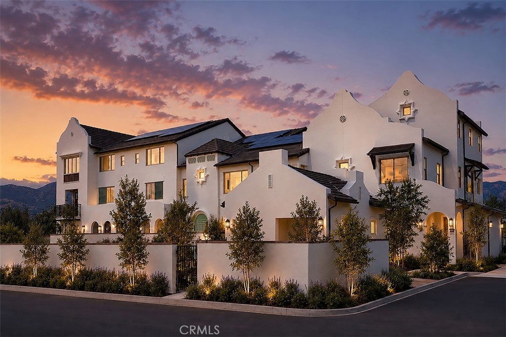 911 Estrella Road San Marcos, CA 92078 - Photo 5 of 6 Model - Outside View
